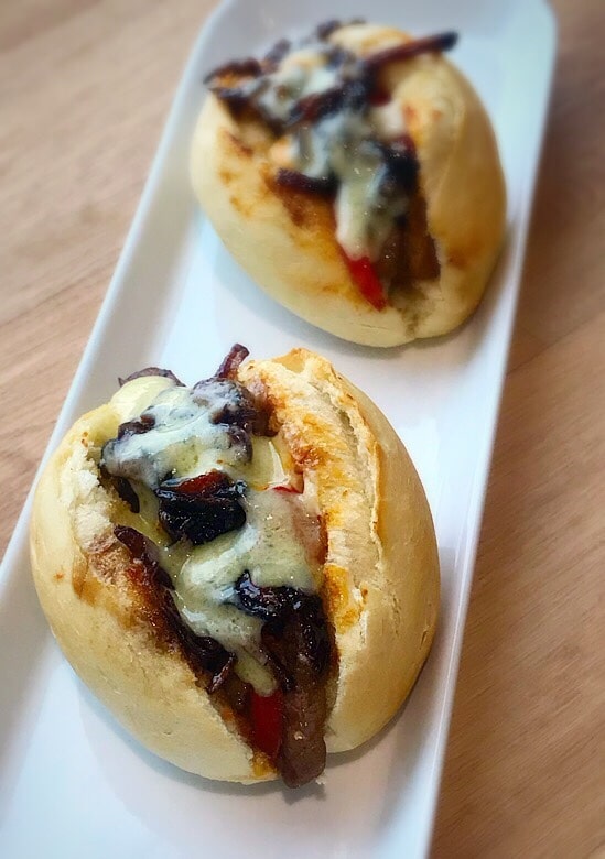 Image of easy cheesetak sandwiches topped with smoked applewood cheddar