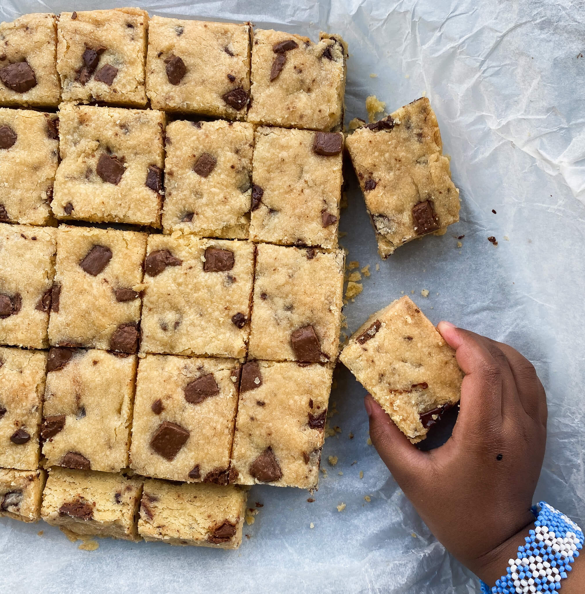 Four Ingredients Chocolate Shortbread Bars