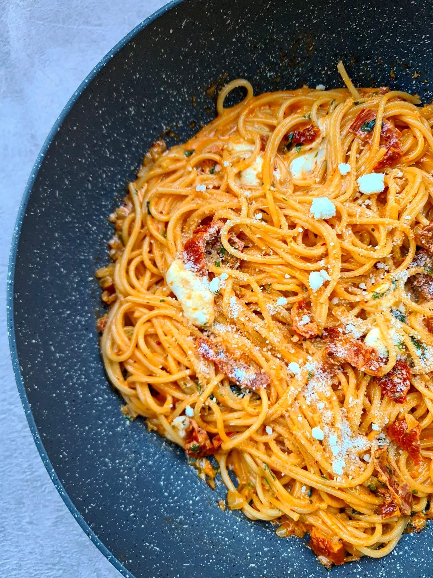 Creamy Sun Dried Tomato Pasta Recipe